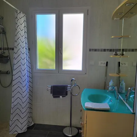 Villa Sunagde, Climatisée, Proche Et Commerces