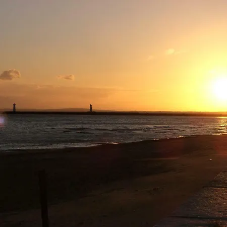 Sunagde, Climatisée, Proche Et Commerces *